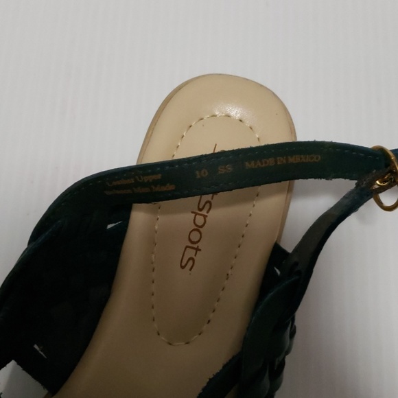 SOFTSPOTS - Picture 4 of 5